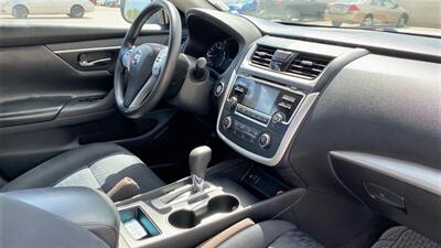 2016 Nissan Altima 2.5 SV NISSAN QUALITY !  FULL SIZE COMFORT ! - Photo 10 - Honolulu, HI 96818