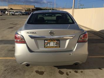 2015 Nissan Altima 2.5 NISSAN QUALITY !  FULL SIZE COMFORT ! - Photo 11 - Honolulu, HI 96818