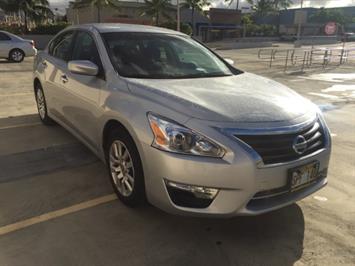 2015 Nissan Altima 2.5 NISSAN QUALITY !  FULL SIZE COMFORT ! - Photo 13 - Honolulu, HI 96818