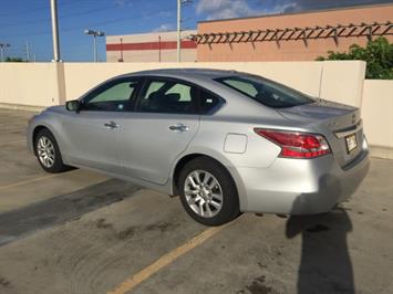 2015 Nissan Altima 2.5 NISSAN QUALITY !  FULL SIZE COMFORT ! - Photo 9 - Honolulu, HI 96818