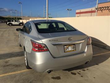 2015 Nissan Altima 2.5 NISSAN QUALITY !  FULL SIZE COMFORT ! - Photo 10 - Honolulu, HI 96818