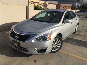 2015 Nissan Altima 2.5 NISSAN QUALITY !  FULL SIZE COMFORT ! - Photo 2 - Honolulu, HI 96818