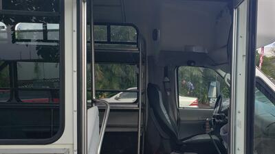 2006 FORD ECONOLINE COMMERCIAL  MOBILE PLAY BUS: Eat Sleep Play Work - Photo 14 - Honolulu, HI 96818