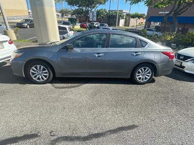 2016 Nissan Altima 2.5 S    AFFORDABLE!  FULL SIZE COMFORT ! - Photo 1 - Honolulu, HI 96818