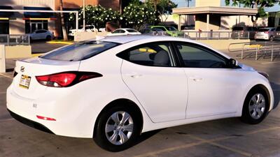 2016 Hyundai ELANTRA SE  STYLE & RELIABLE & AFFORDABLE! - Photo 9 - Honolulu, HI 96818