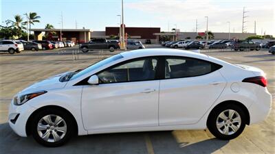 2016 Hyundai ELANTRA SE  STYLE & RELIABLE & AFFORDABLE! - Photo 2 - Honolulu, HI 96818