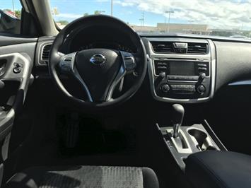 2016 Nissan Altima 2.5  FULL Size Comfort ! - Photo 10 - Honolulu, HI 96818