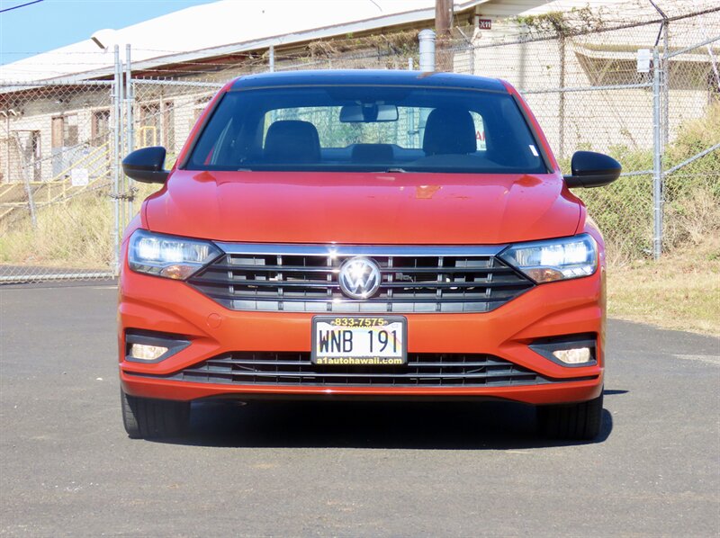 2019 Volkswagen Jetta 1.4T R-Line  BEYOND AMAZING! LUXURY LOW MILES ! RARE FIND !