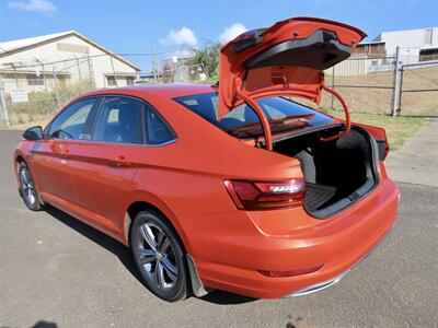 2019 Volkswagen Jetta 1.4T R-Line BEYOND AMAZING! LUXURY LOW MILES ! RARE FIND ! - Photo 9 - Honolulu, HI 96818