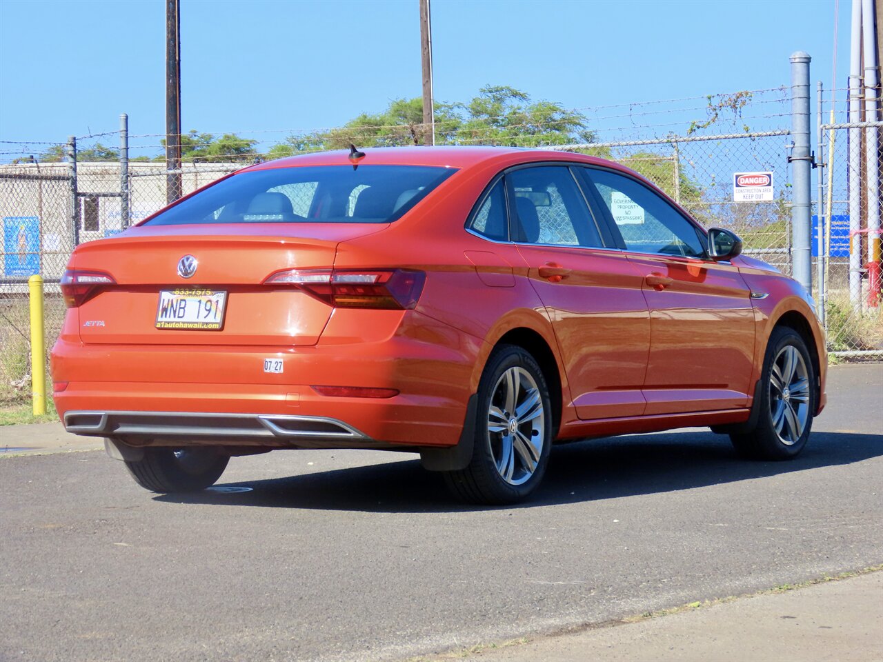 2019 Volkswagen Jetta 1.4T R-Line BEYOND AMAZING! LUXURY LOW MILES ! RARE FIND ! - Photo 6 - Honolulu, HI 96818