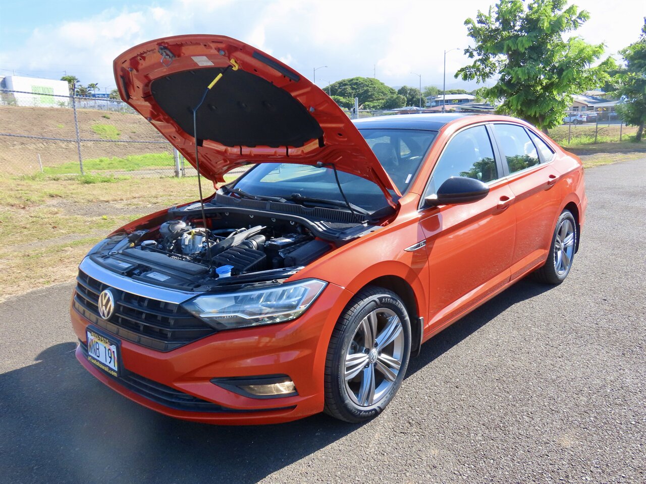 2019 Volkswagen Jetta 1.4T R-Line BEYOND AMAZING! LUXURY LOW MILES ! RARE FIND ! - Photo 20 - Honolulu, HI 96818