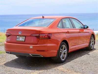 2019 Volkswagen Jetta 1.4T R-Line  BEYOND AMAZING! LUXURY LOW MILES ! RARE FIND ! - Photo 6 - Honolulu, HI 96818