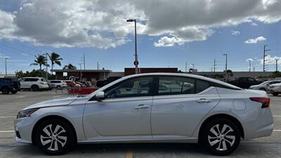 2022 Nissan Altima 2.5 S  SUPER LOW MILES   LIKE NEW - Photo 2 - Honolulu, HI 96818