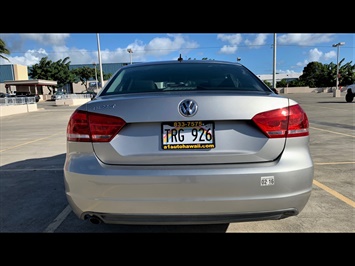 2013 Volkswagen Passat S PZEV  SILVER REFLEX METALLIC MODEL! - Photo 6 - Honolulu, HI 96818