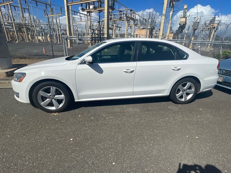 2013 Volkswagen Passat SE PZEV SE PZEV 4dr Sedan 6A w/ Sunroof
