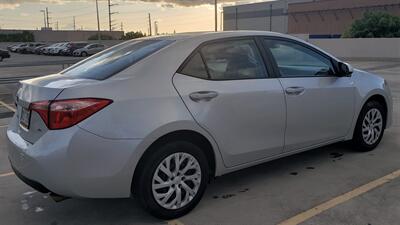 2018 Toyota Corolla LE  RELIABLE & AFFORDABLE GAS SAVER ! - Photo 6 - Honolulu, HI 96818