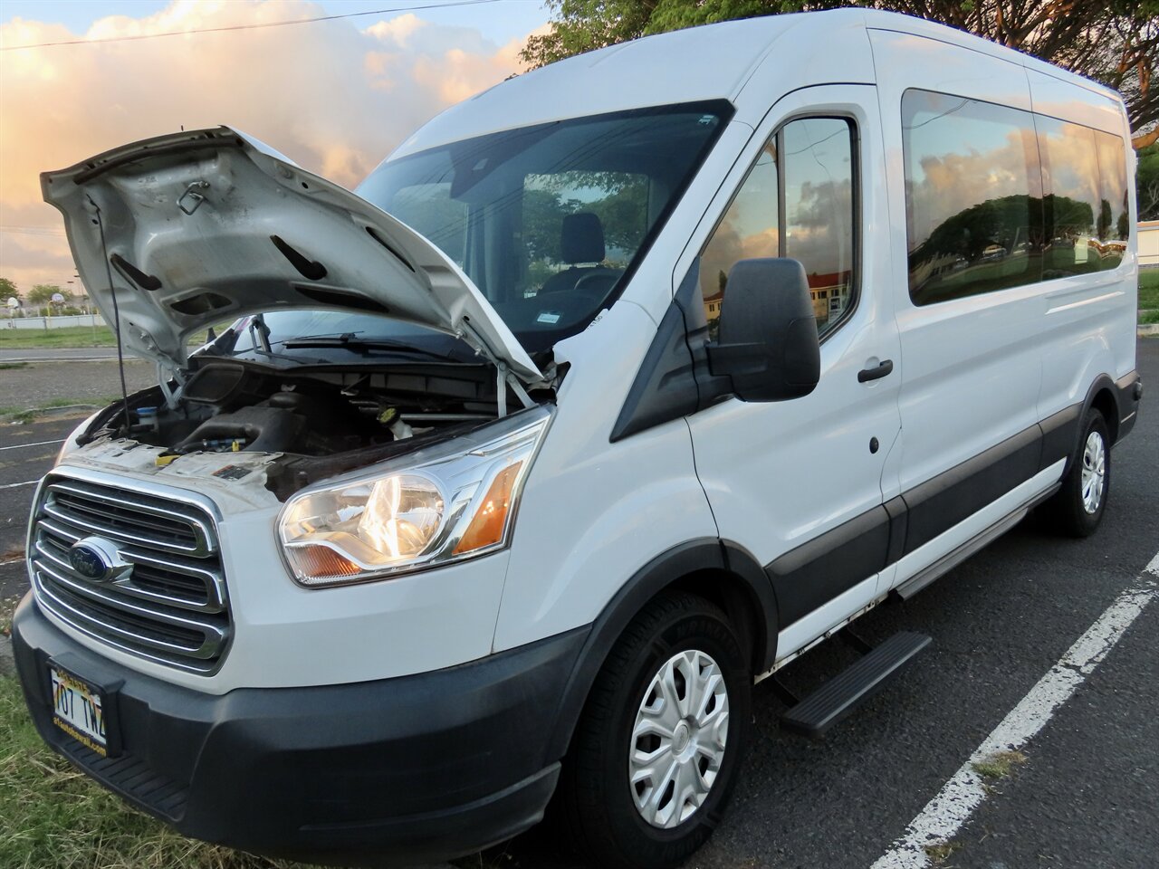 2019 Ford Transit Passenger 350 XLT VERY VERY WELL MAINTAINED ! - Photo 21 - Honolulu, HI 96818