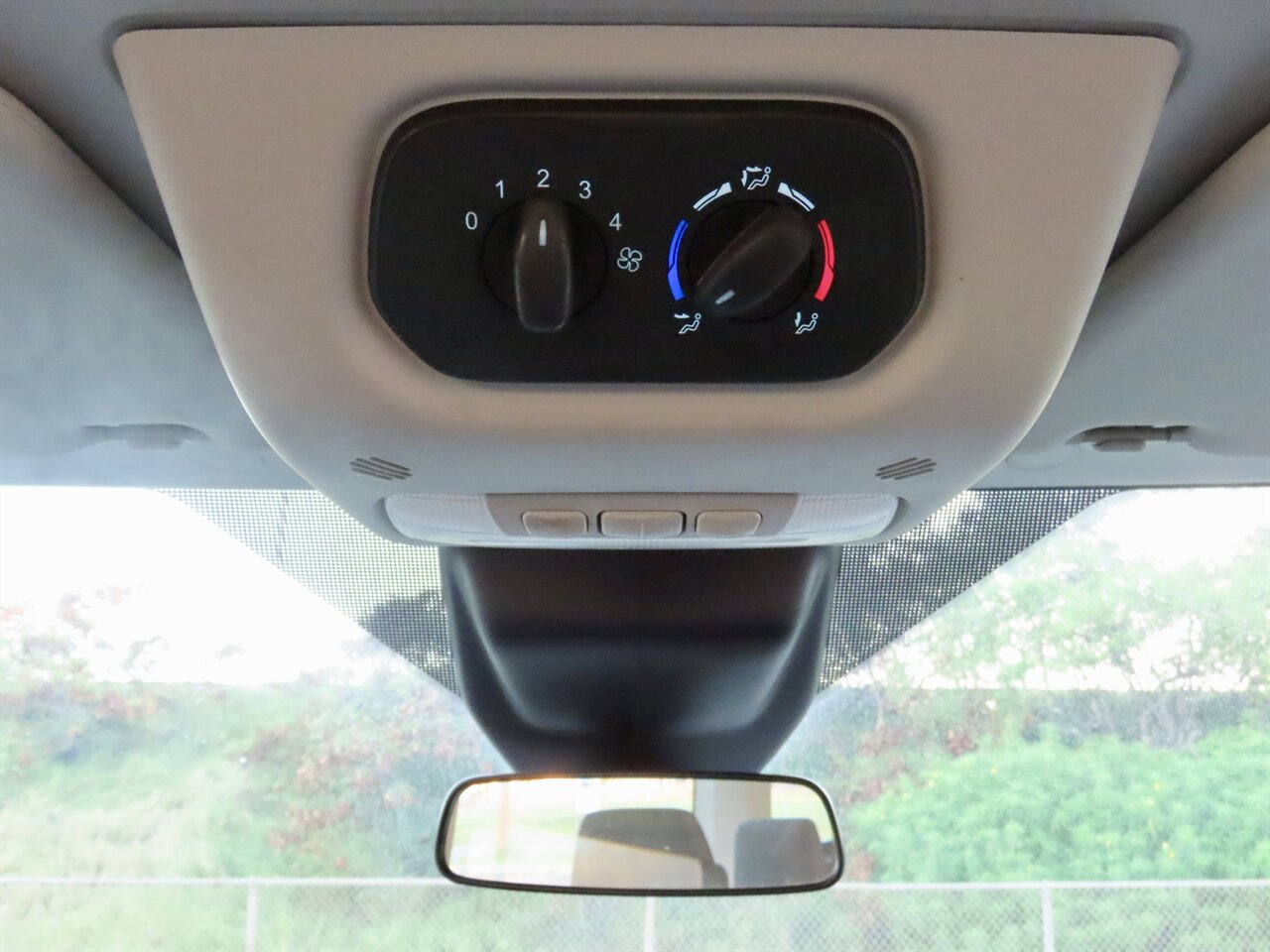 2019 Ford Transit Passenger 350 XLT VERY VERY WELL MAINTAINED ! - Photo 12 - Honolulu, HI 96818