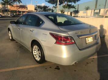 2015 Nissan Altima 2.5 NISSAN QUALITY !  FULL SIZE COMFORT ! - Photo 2 - Honolulu, HI 96818