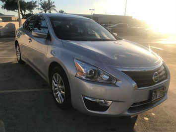 2015 Nissan Altima 2.5 NISSAN QUALITY !  FULL SIZE COMFORT ! - Photo 4 - Honolulu, HI 96818