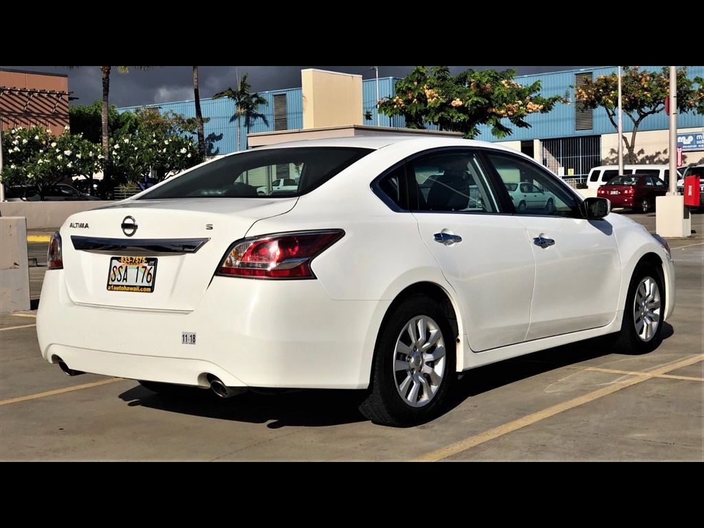 2015 Nissan Altima S photo 5