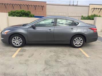 2015 Nissan Altima 2.5 NISSAN QUALITY !  FULL SIZE COMFORT ! - Photo 5 - Honolulu, HI 96818