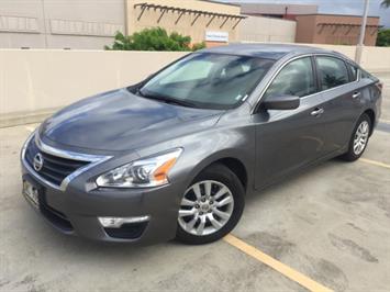 2015 Nissan Altima 2.5 NISSAN QUALITY !  FULL SIZE COMFORT ! - Photo 3 - Honolulu, HI 96818