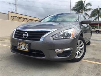 2015 Nissan Altima 2.5 NISSAN QUALITY !  FULL SIZE COMFORT ! - Photo 1 - Honolulu, HI 96818