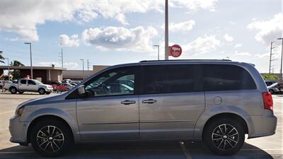 2017 Dodge Grand Caravan GT  7 PASSENGER  AFFORDABLE. LOW MILES! - Photo 2 - Honolulu, HI 96818