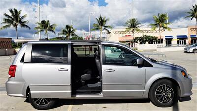 2017 Dodge Grand Caravan GT  7 PASSENGER  AFFORDABLE. LOW MILES! - Photo 8 - Honolulu, HI 96818