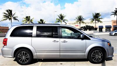 2017 Dodge Grand Caravan GT  7 PASSENGER  AFFORDABLE. LOW MILES! - Photo 7 - Honolulu, HI 96818