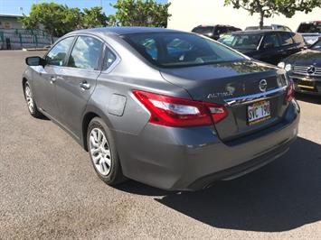 2016 Nissan Altima 2.5 NISSAN QUALITY !  FULL Size Comfort ! - Photo 2 - Honolulu, HI 96818