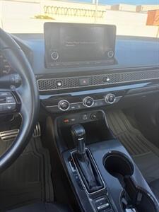 2023 Honda Civic HONDA QUALITY BUILT ! SUPER LOW LOW MILES! - Photo 12 - Honolulu, HI 96818