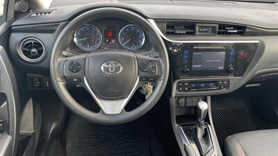 2018 Toyota Corolla LE  RELIABLE & AFFORDABLE GAS SAVER ! - Photo 10 - Honolulu, HI 96818