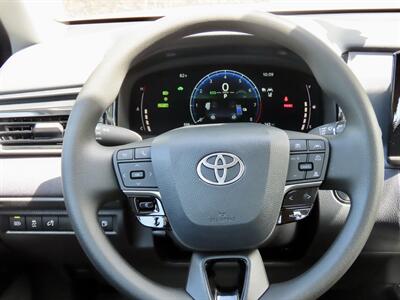 2025 Toyota Camry LE   - Photo 15 - Honolulu, HI 96818