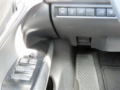 2025 Toyota Camry LE   - Photo 14 - Honolulu, HI 96818