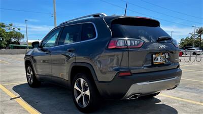 2021 Jeep Cherokee LIMITED PANORAMIC SUNROOF ! LEATHER !  SUPER CHERRY ! SUPER MINT ! SUPER LOW MILES ! - Photo 3 - Honolulu, HI 96818