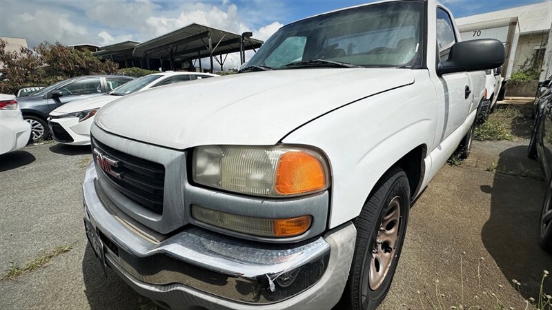 2005 GMC Sierra 1500 Solid Work Truck  Priced to sell!  *****WE FINANCE*****
