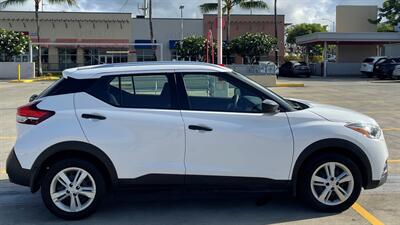 2018 Nissan Kicks S  RARE FIND ! - Photo 8 - Honolulu, HI 96818