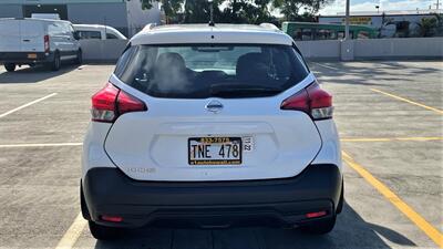 2018 Nissan Kicks S  RARE FIND ! - Photo 5 - Honolulu, HI 96818