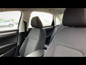 2013 Volkswagen Passat S PZEV   - Photo 10 - Honolulu, HI 96818