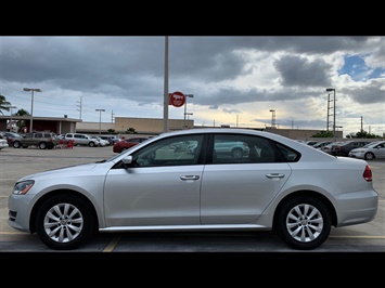 2013 Volkswagen Passat S PZEV   - Photo 8 - Honolulu, HI 96818