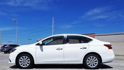 2018 Nissan Sentra NISSAN QUALITY BUILT !  MIDSIZE COMFORT ! GAS SAVER ! - Photo 2 - Honolulu, HI 96818