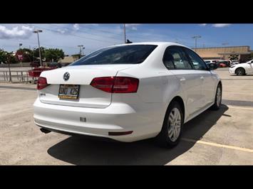 2015 Volkswagen Jetta PZEV GERMAN PRECISION DESIGN !  NICE RIDE ! STYLE & DESIGN ! VERY AFFORDABLE ! - Photo 4 - Honolulu, HI 96818