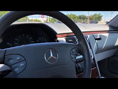 2000 Mercedes-Benz E 320  LUXURY COMFORT & STYLE ! - Photo 10 - Honolulu, HI 96818