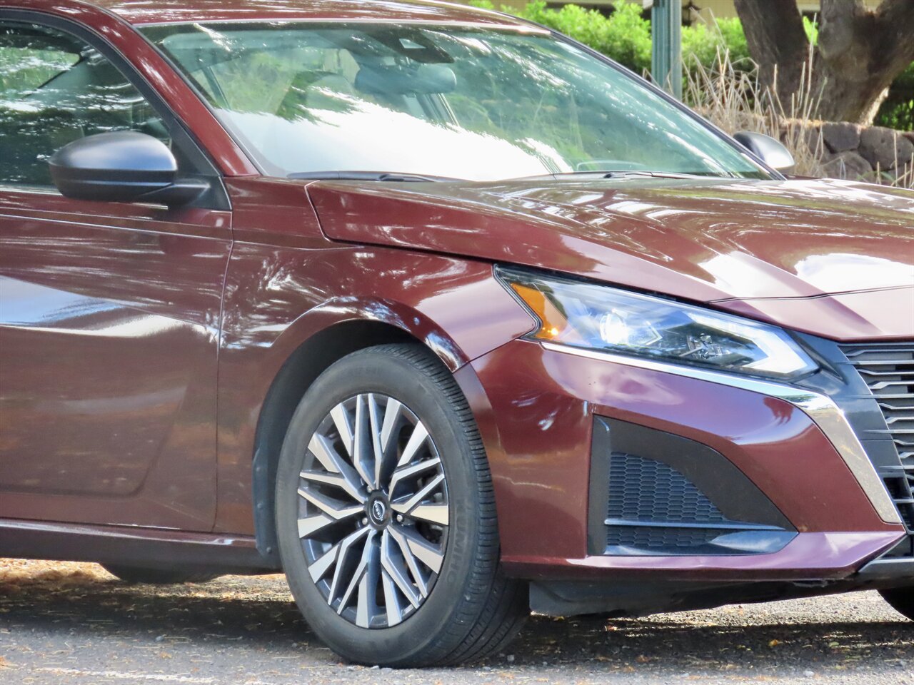2024 Nissan Altima 2.5 SV - Photo 4 - Honolulu, HI 96818