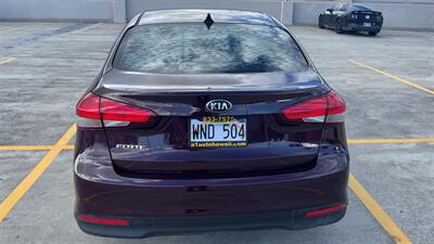 2017 Kia Forte LX  SPORTY GAS SAVER! - Photo 8 - Honolulu, HI 96818