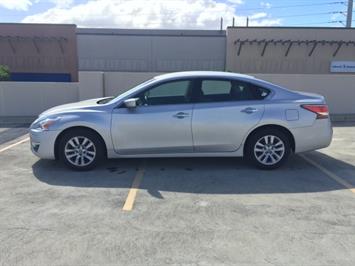 2014 Nissan Altima 2.5 S AFFORDABLE! WE FINANCE!  FULL SIZE COMFORT ! - Photo 5 - Honolulu, HI 96818