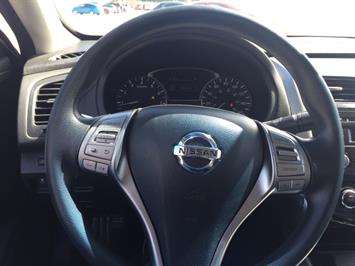 2014 Nissan Altima 2.5 S AFFORDABLE! WE FINANCE!  FULL SIZE COMFORT ! - Photo 23 - Honolulu, HI 96818