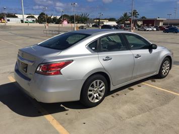 2014 Nissan Altima 2.5 S AFFORDABLE! WE FINANCE!  FULL SIZE COMFORT ! - Photo 8 - Honolulu, HI 96818